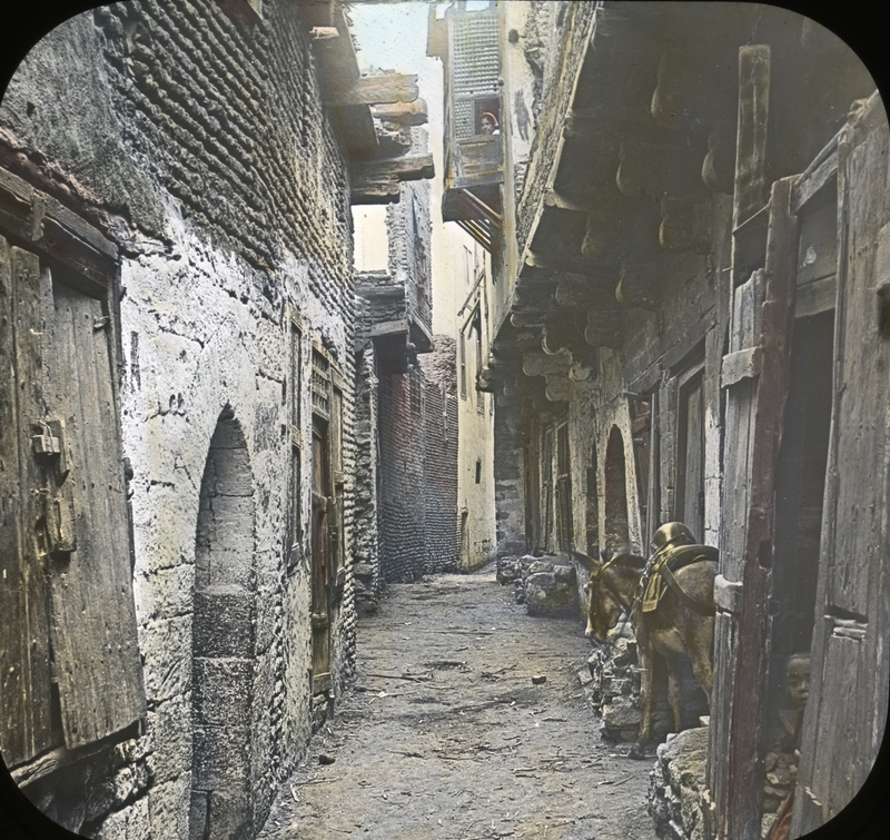 Illustration for article titled Amazing Hand-Tinted Photos of Egypt from the late 19th century